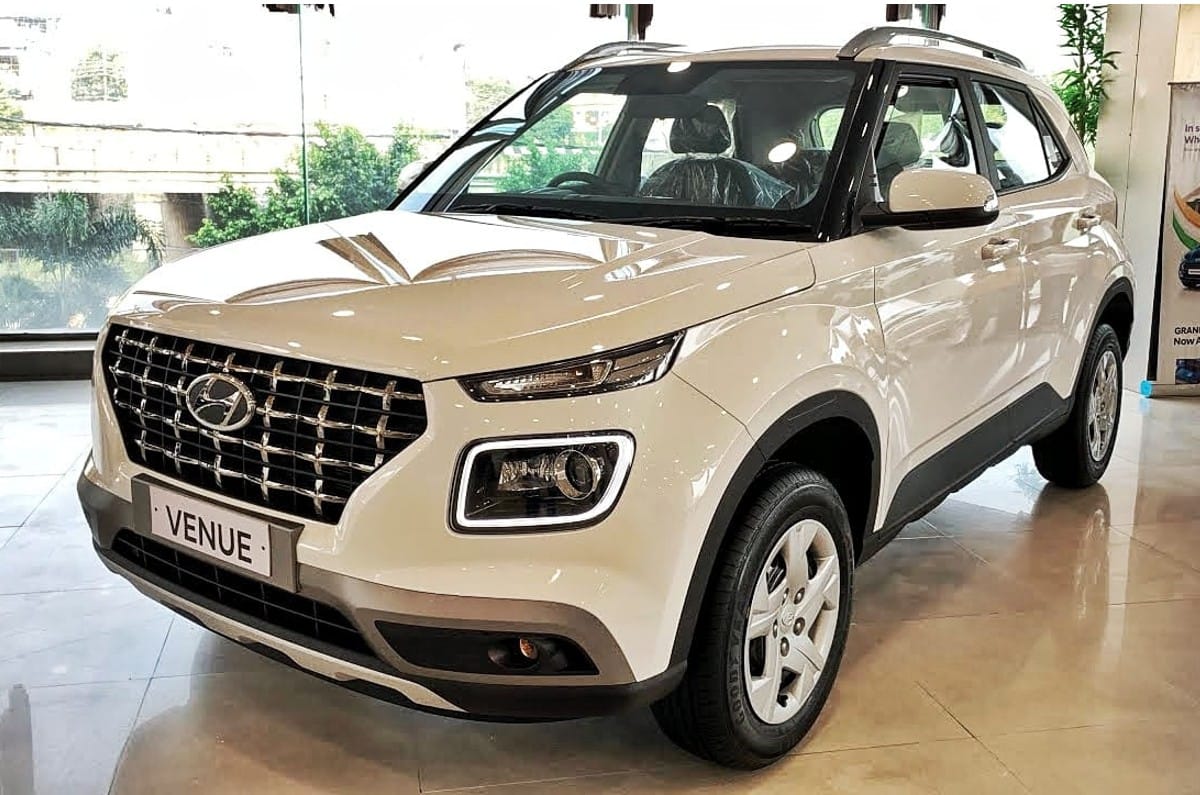 Hyundai Venue crosses 3 lakh unit sales in India, facelift due next month - Vimarsana News